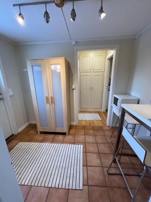 Apartament With Access To Garden, Central, Quiet And With Free Parking Фредрикстад Экстерьер фото